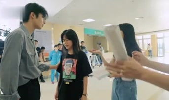 娱乐吃瓜小糖糖,揭秘娱乐圈那些不为人知的吃瓜故事